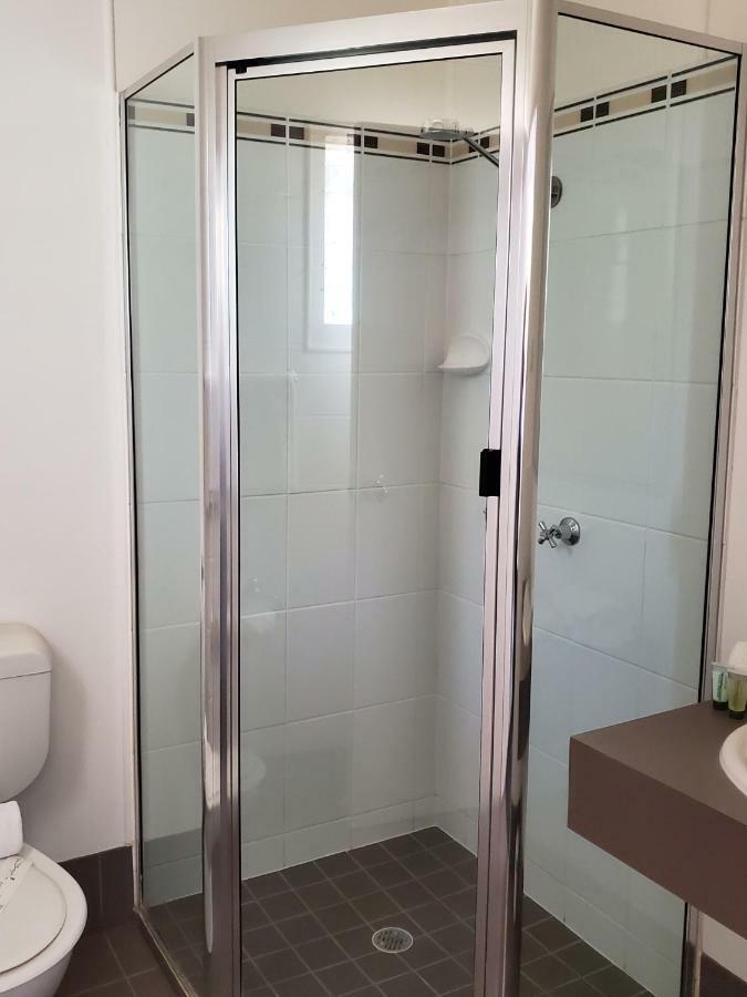 Windsor Hotel Motel Dalby Ngoại thất bức ảnh