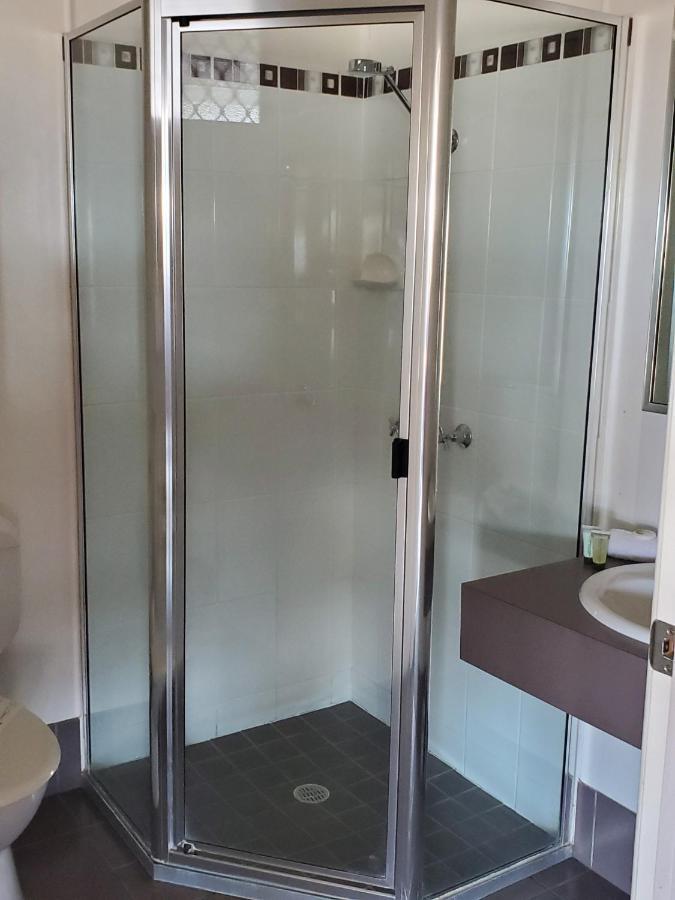 Windsor Hotel Motel Dalby Ngoại thất bức ảnh